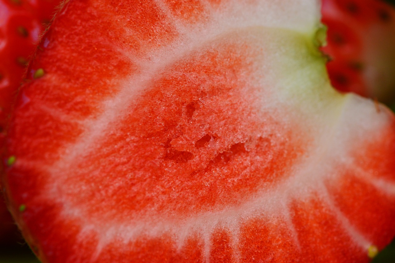 strawberries fruit close free photo