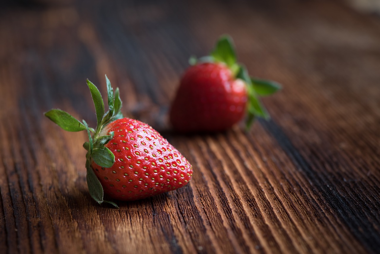 strawberries red delicious free photo