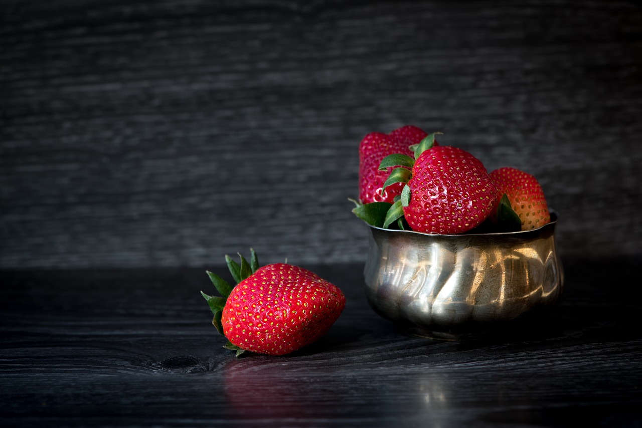 strawberries red delicious free photo
