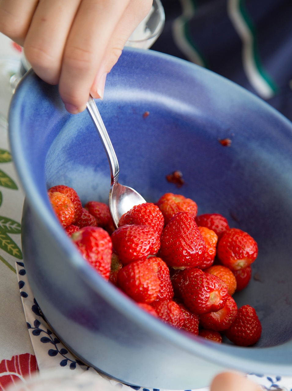 strawberries summer blue free photo