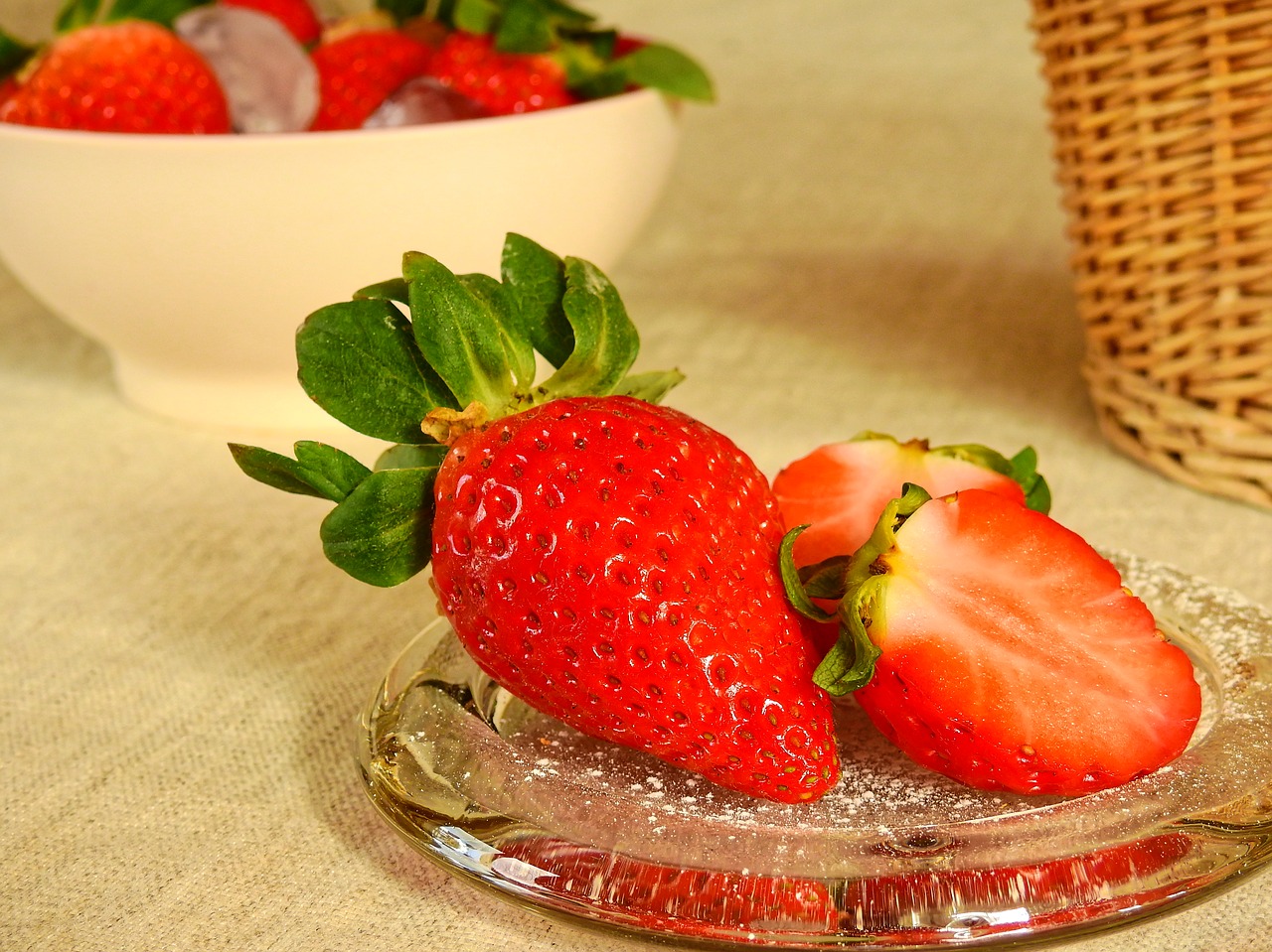 strawberries berries fruits free photo