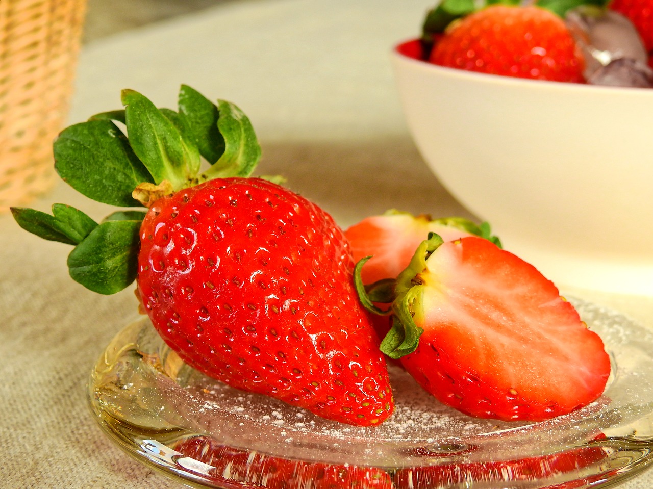 strawberries berries fruits free photo