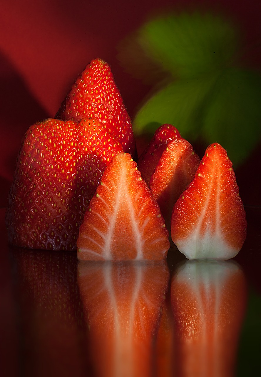 strawberries fruits fruit free photo