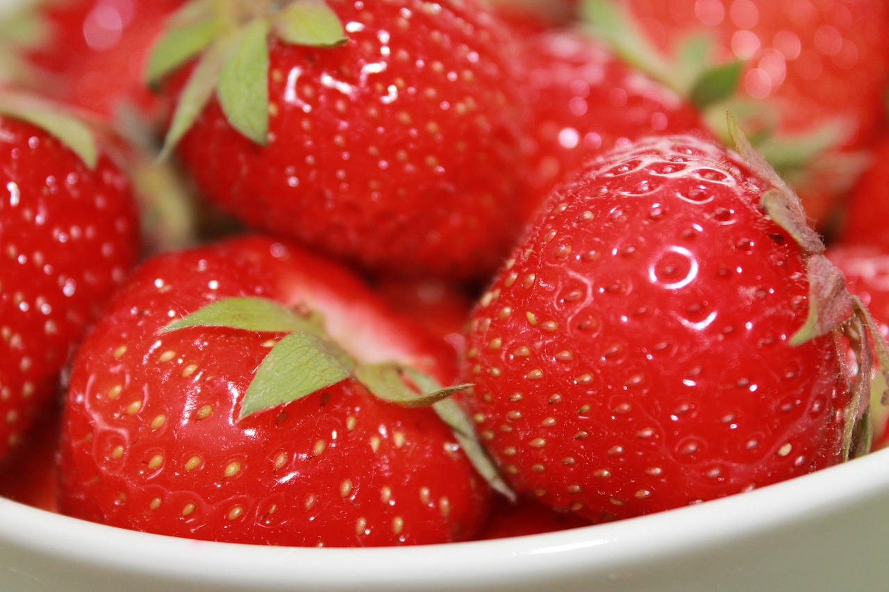 strawberries fruit vitamins free photo