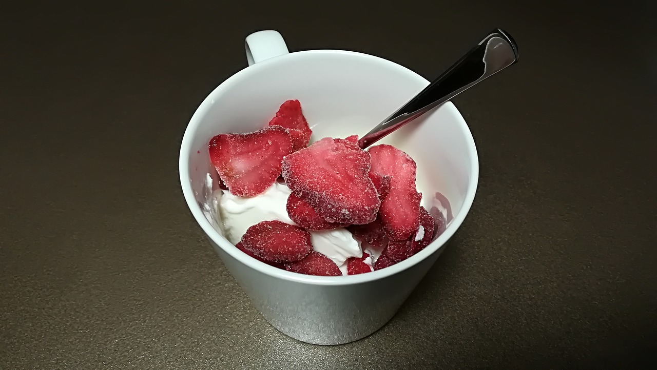 strawberries yogurt food free photo