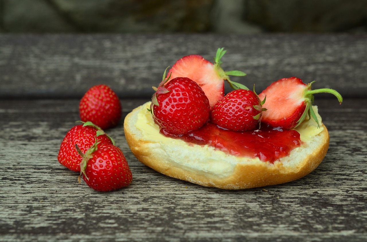 strawberries strawberry jam jam sandwich free photo