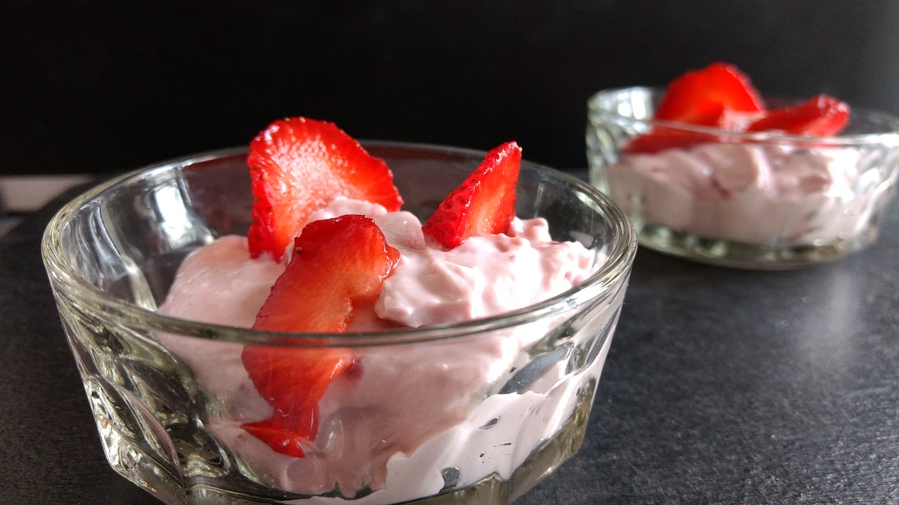 strawberry shrikhand dessert free photo