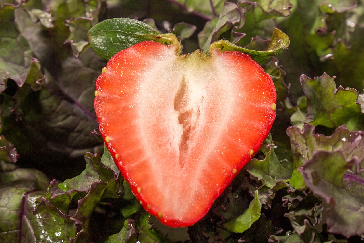 strawberry food fruit free photo