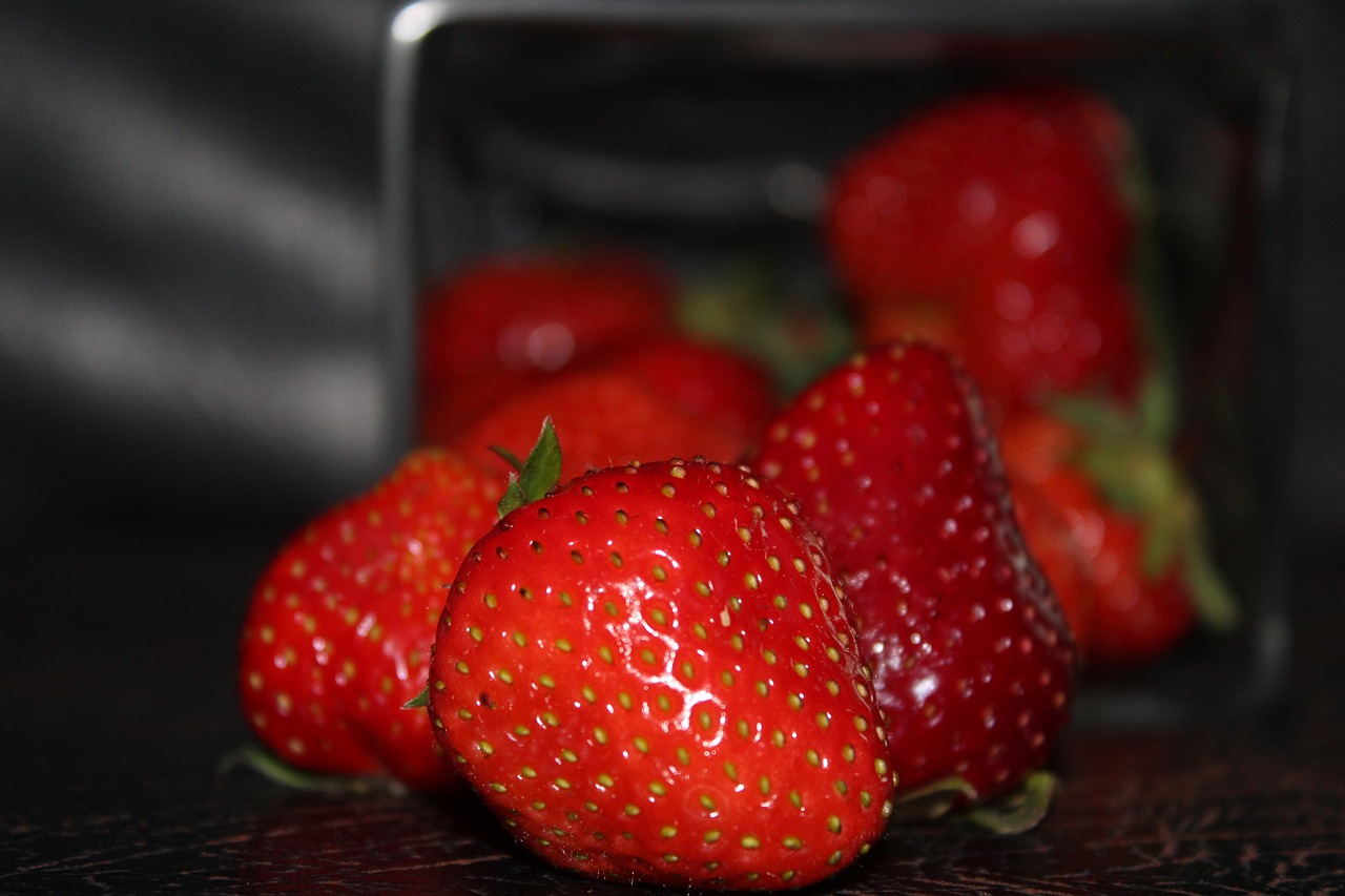 strawberry  fruit  delicious free photo