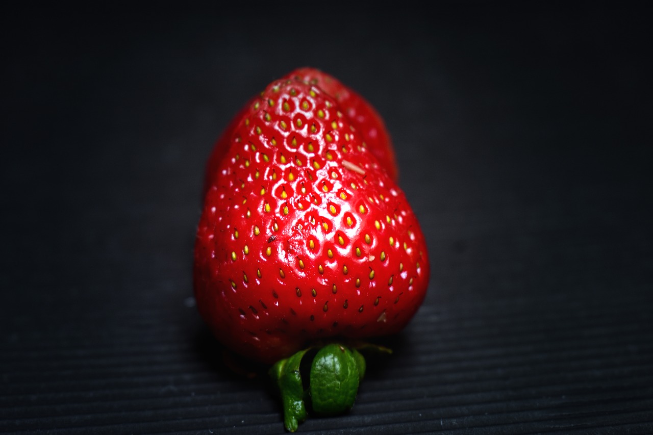 strawberry  fruit  sweet free photo