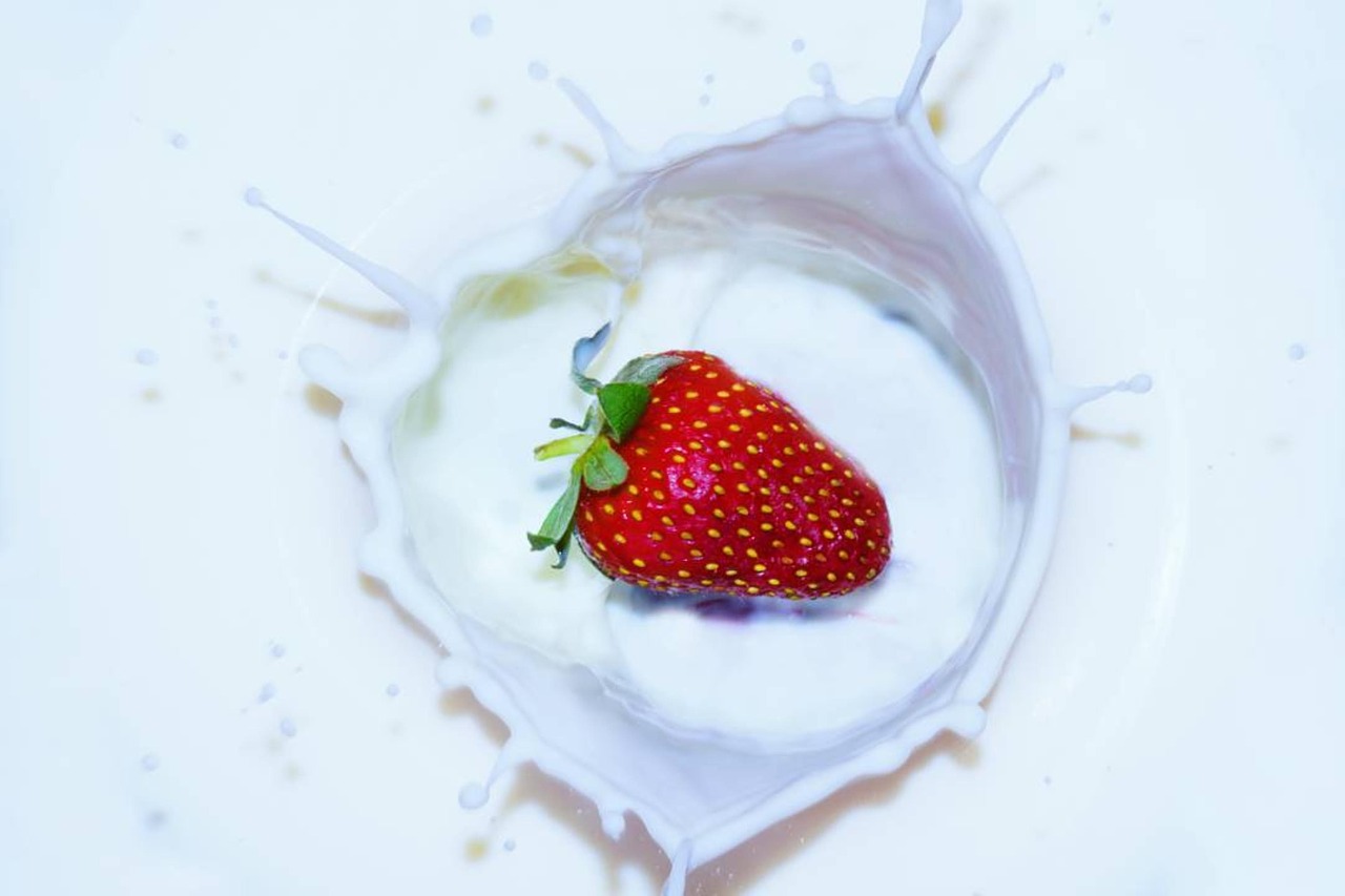 strawberry  delicious  sweet free photo