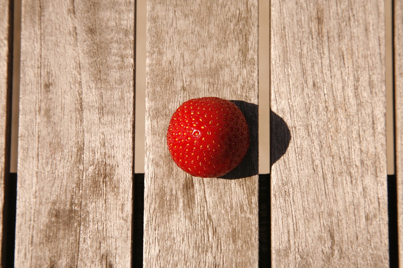 strawberry fruit healthy free photo