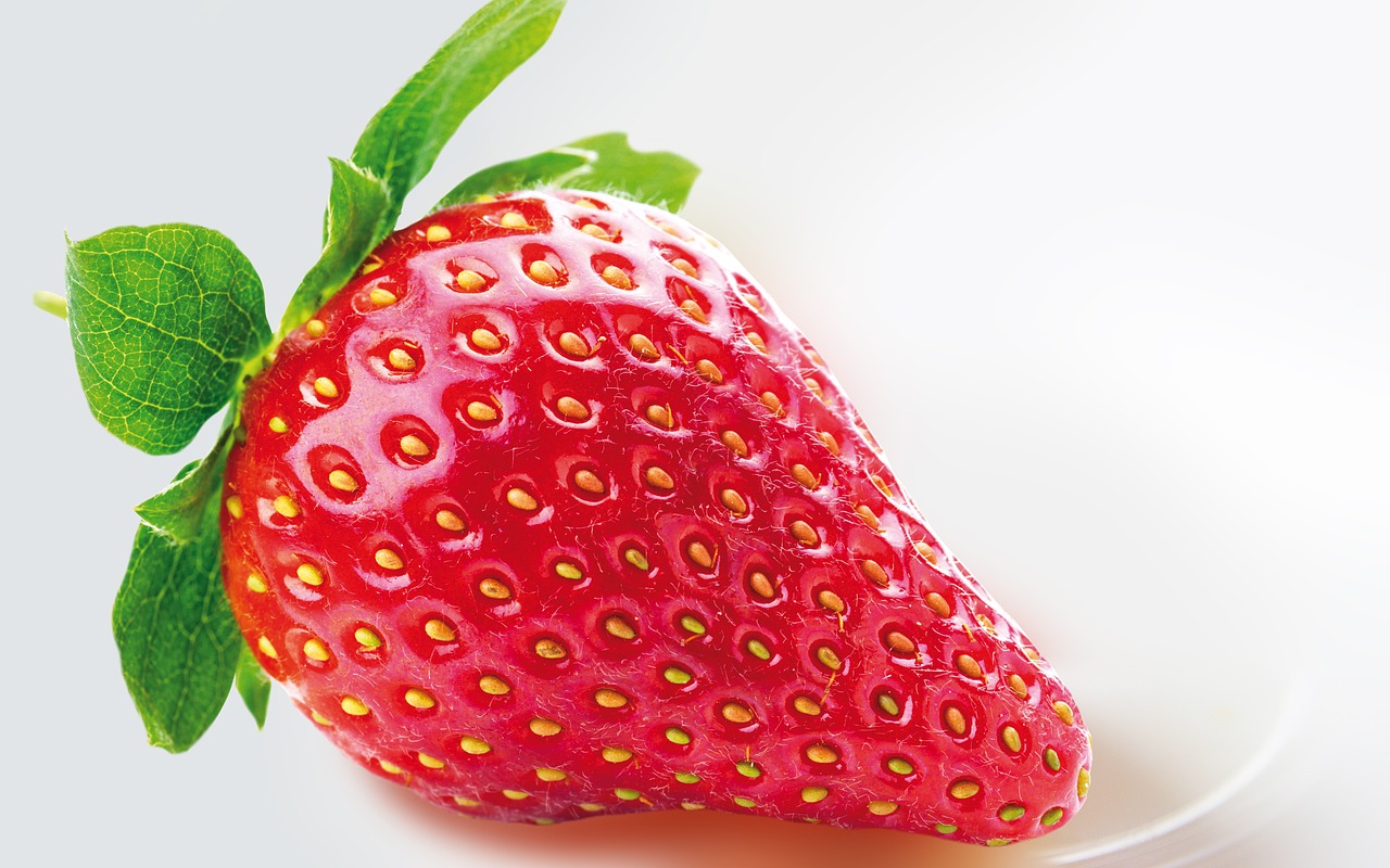 strawberry fruit sweet free photo