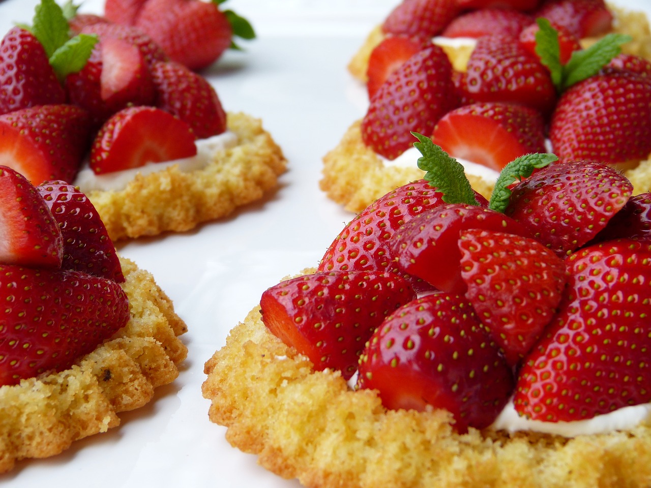 strawberry shortcake strawberries dough free photo