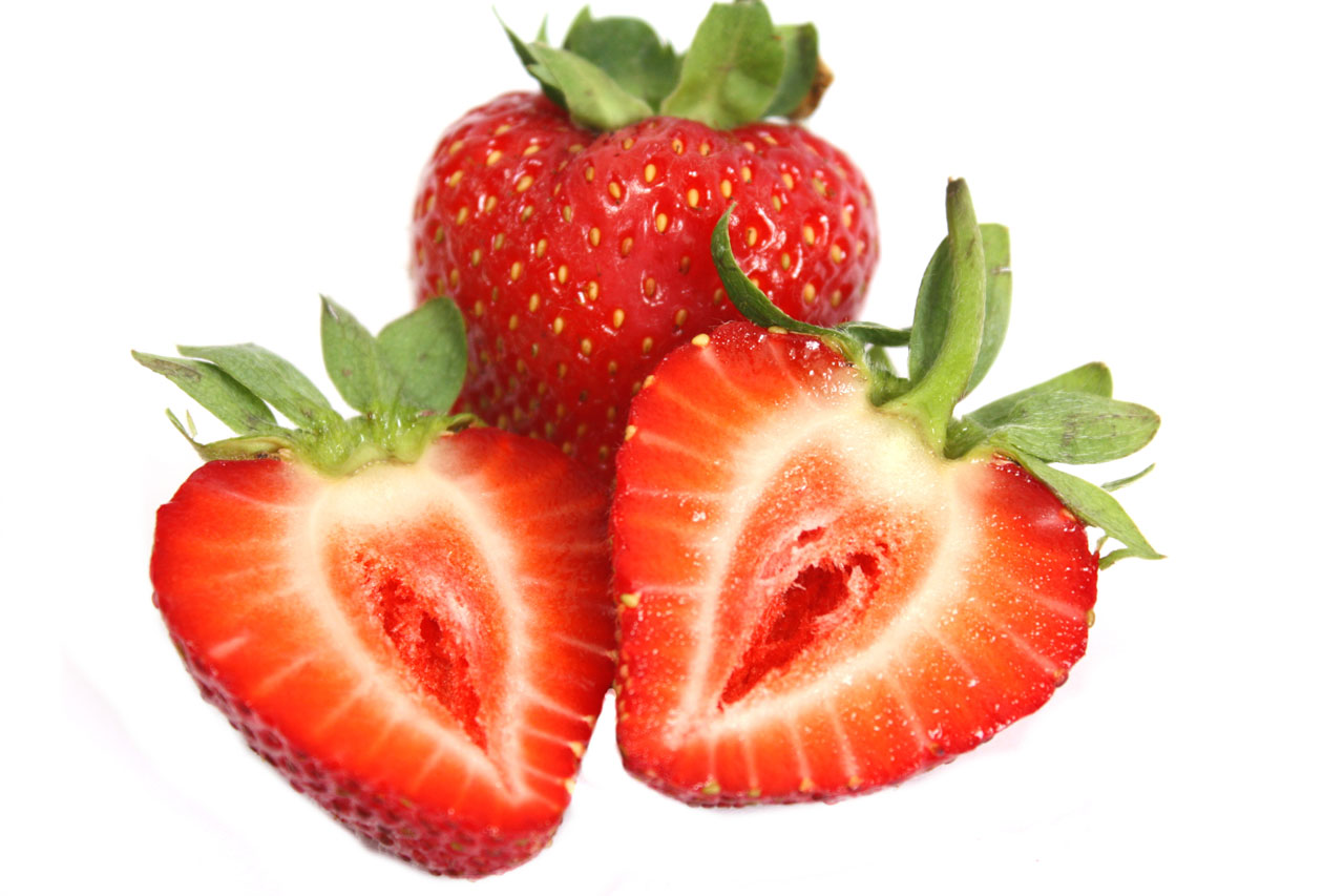 strawberry red fruit free photo