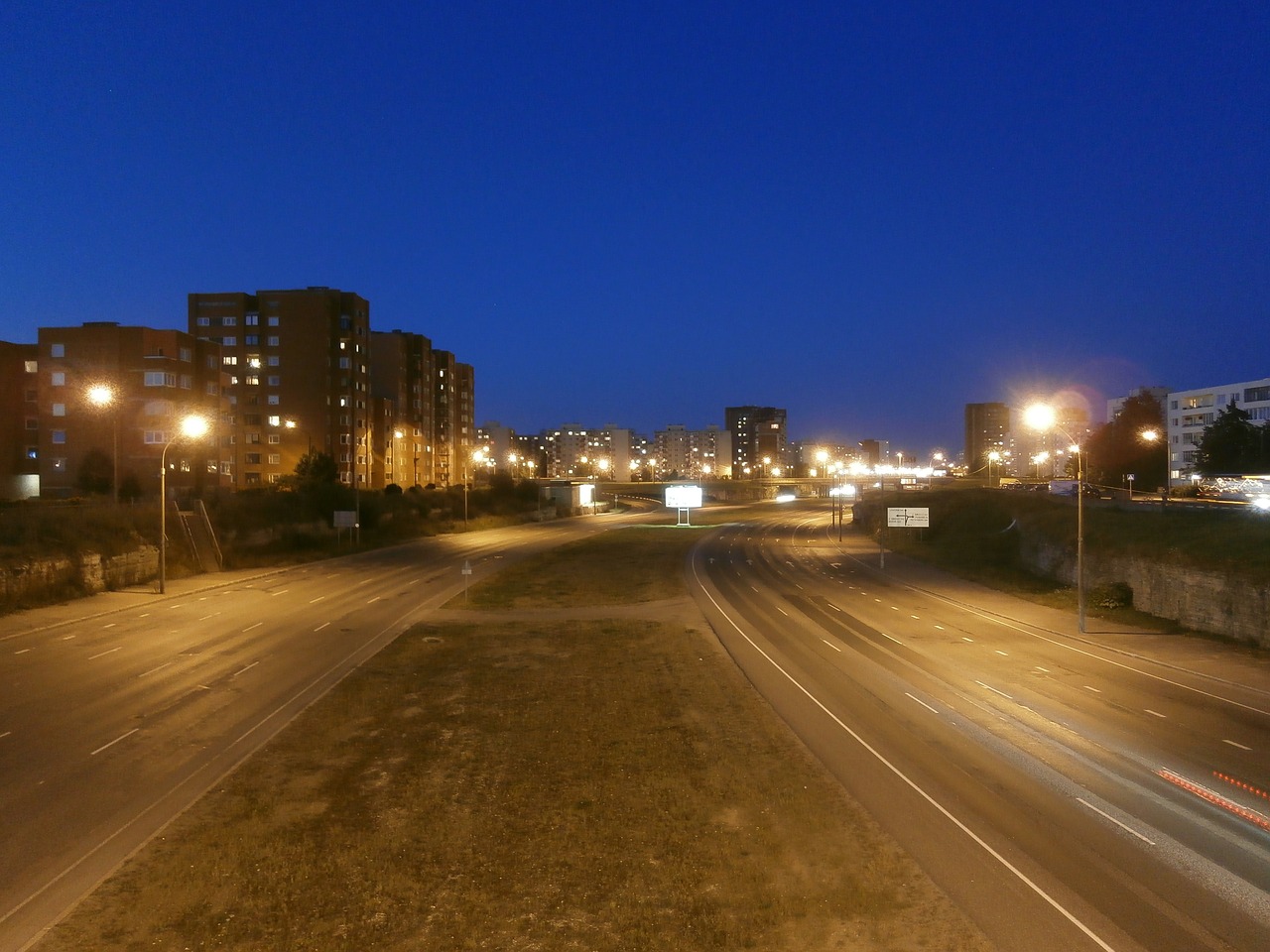 street night light free photo