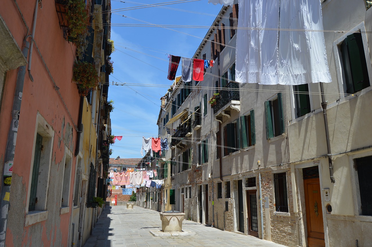 street venice clothes free photo