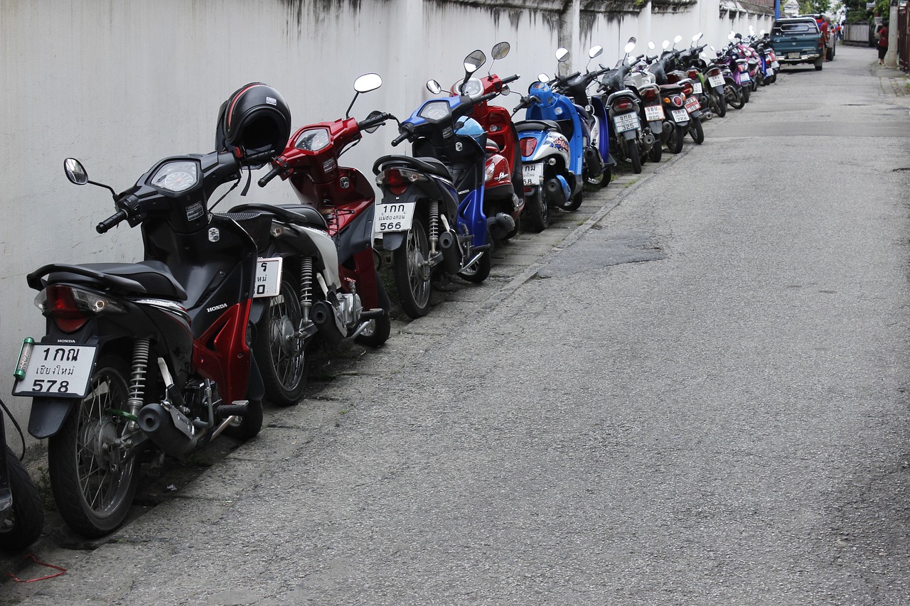 motorcycle thailand row free photo