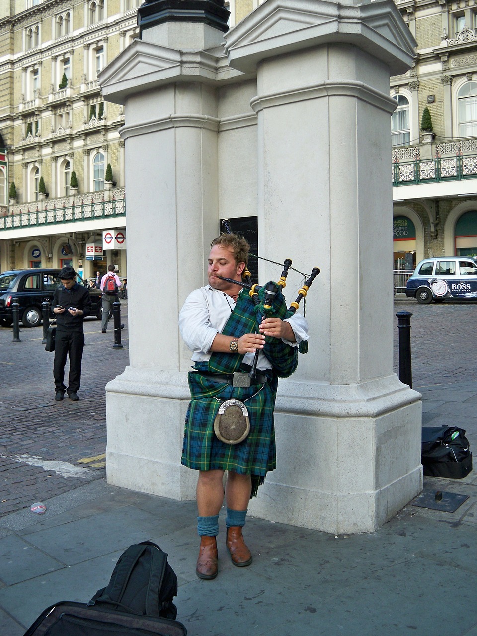 street musicians london free photo