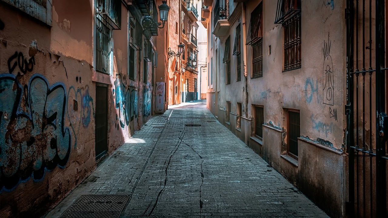 street valencia architecture free photo