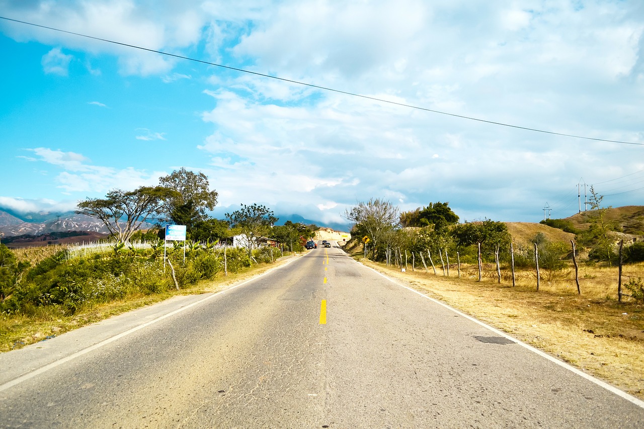 street colombia path free photo