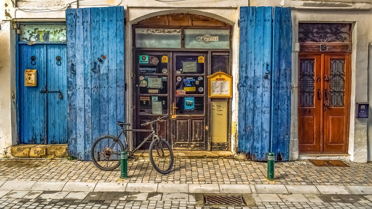 street  house  shop free photo