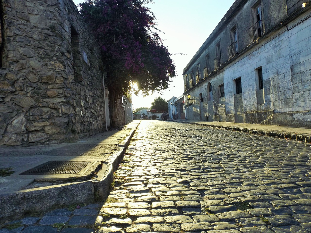 street stone houses free photo