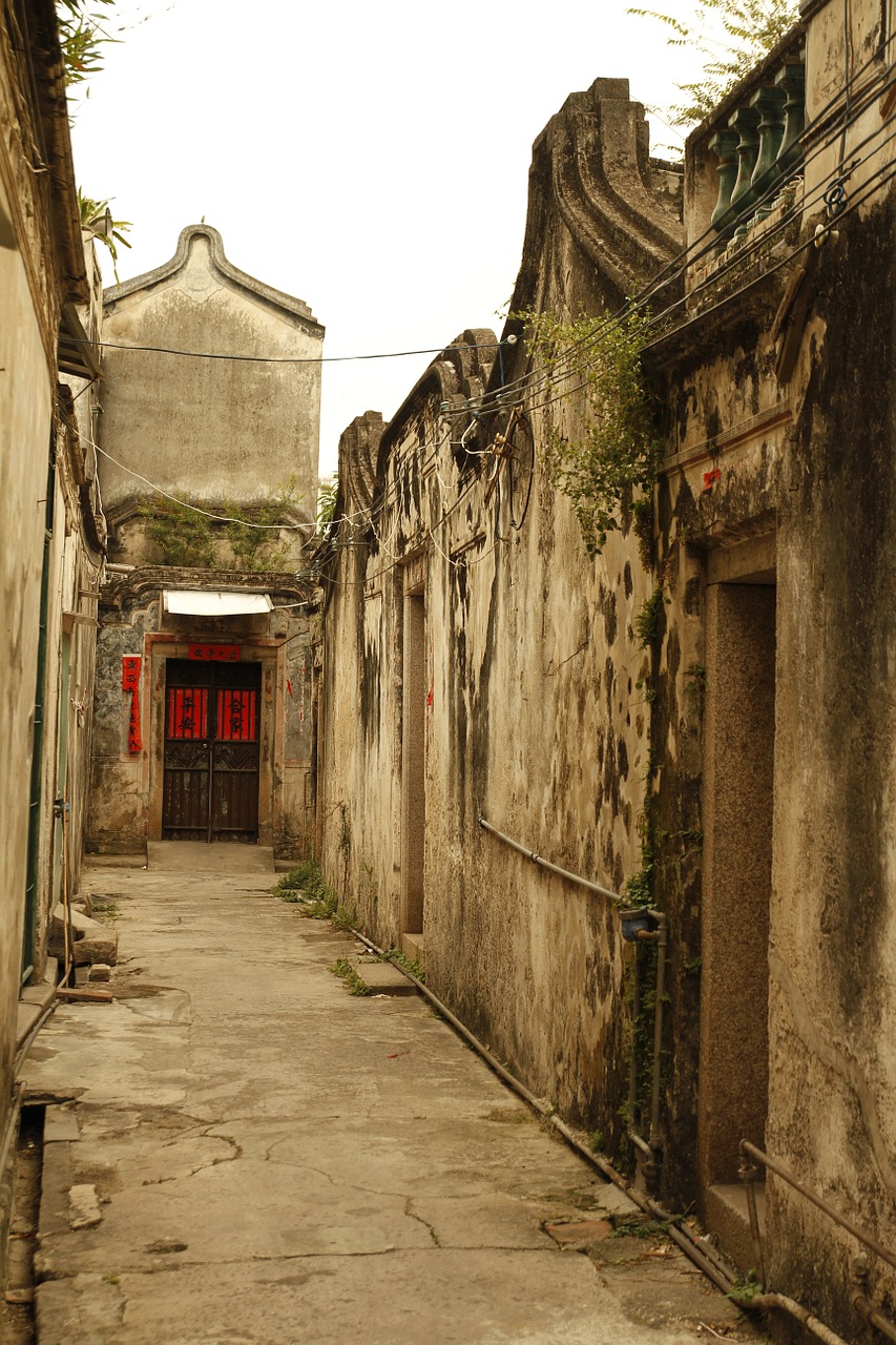 street the abandoned ancient architecture free photo