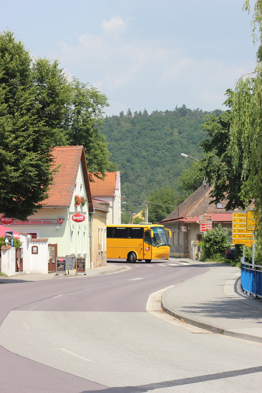 street bus city free photo