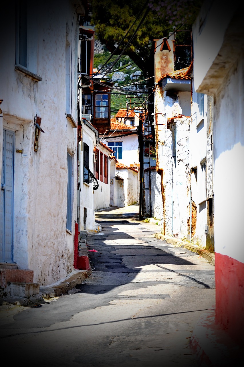 street old houses free photo