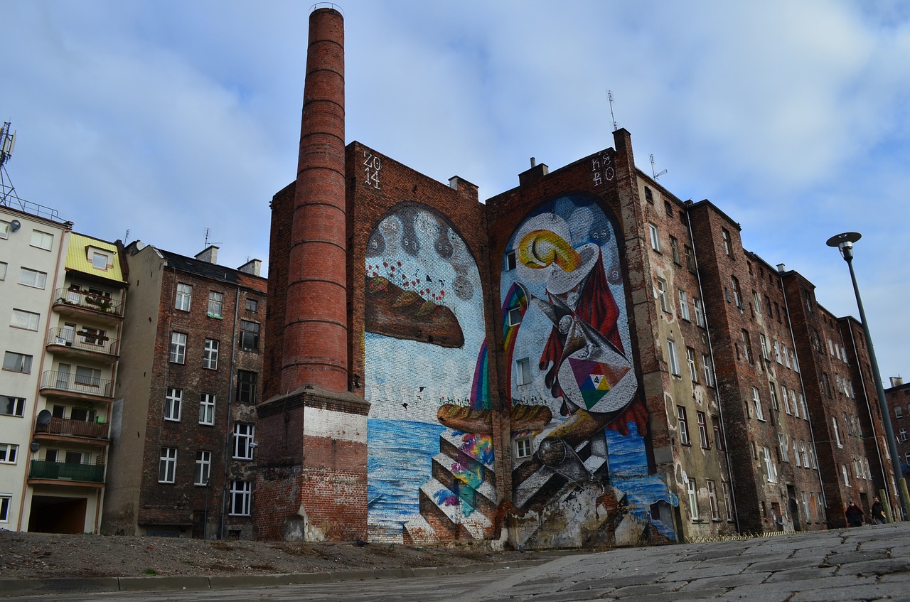 street art old-city poland free photo