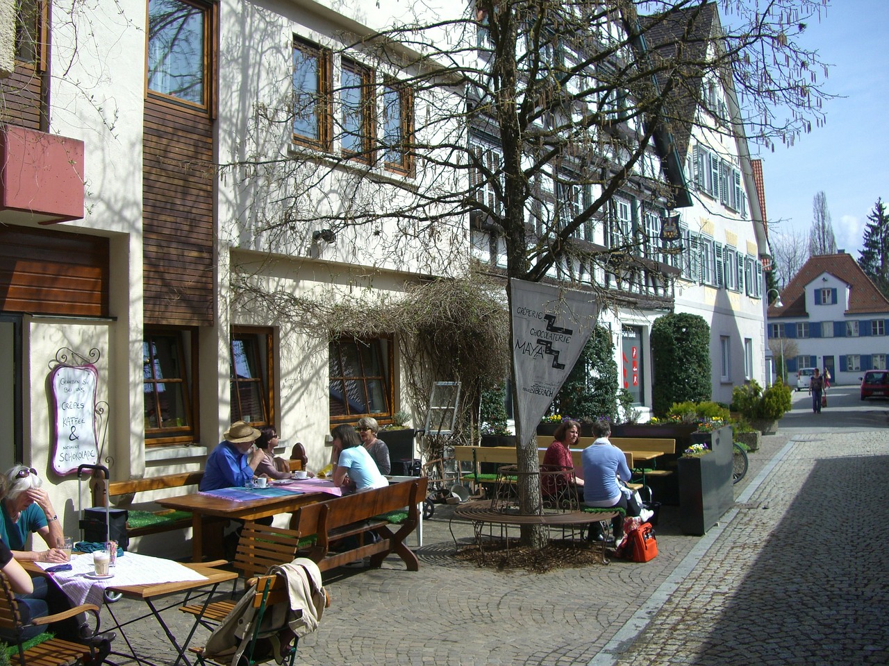 street cafe sit truss free photo