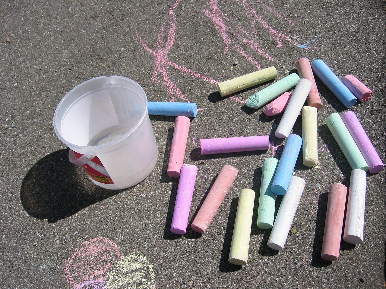 street chalk chalk colorful free photo
