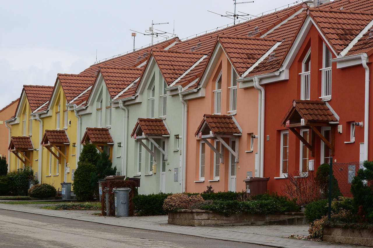 street cottages villadom family homes free photo