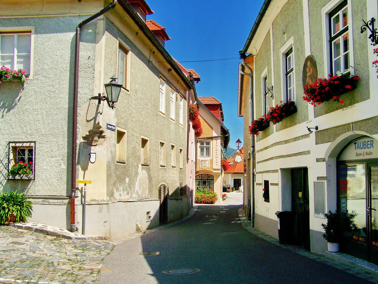 street details weissen kirchen lower austria free photo