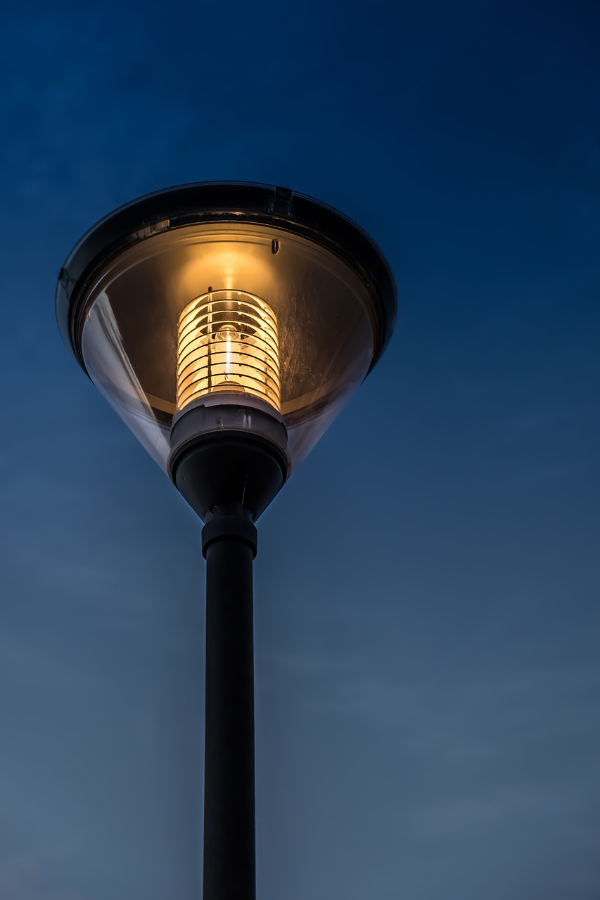 street lamp modern light free photo