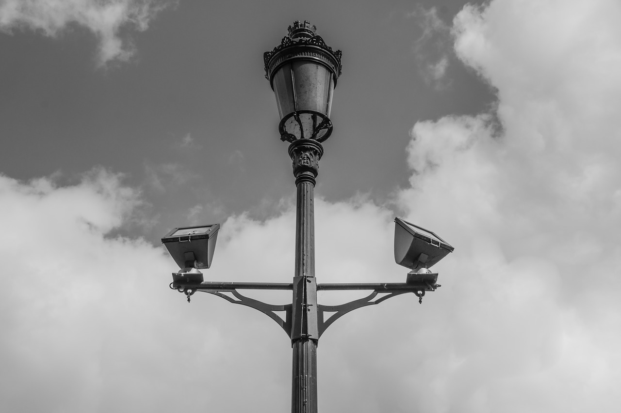 street lamp lantern historic street lighting free photo