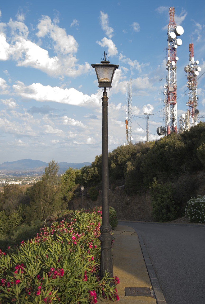 street lamp torres communications free photo