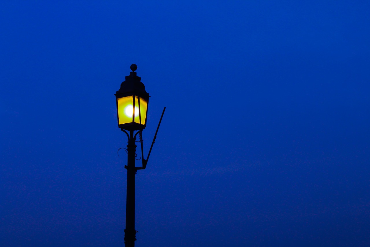 street light lamp night free photo