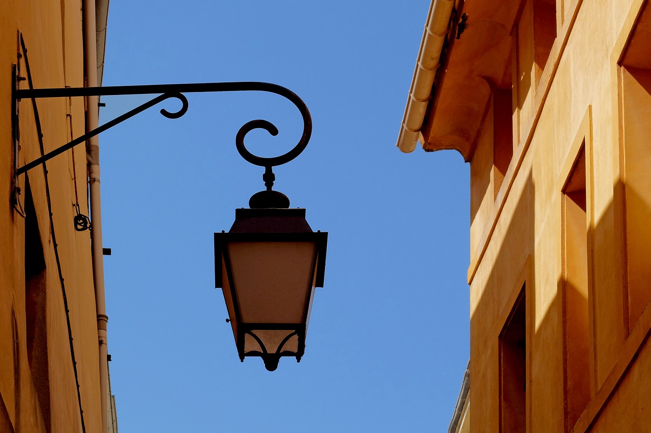 street light  lamp  lantern free photo