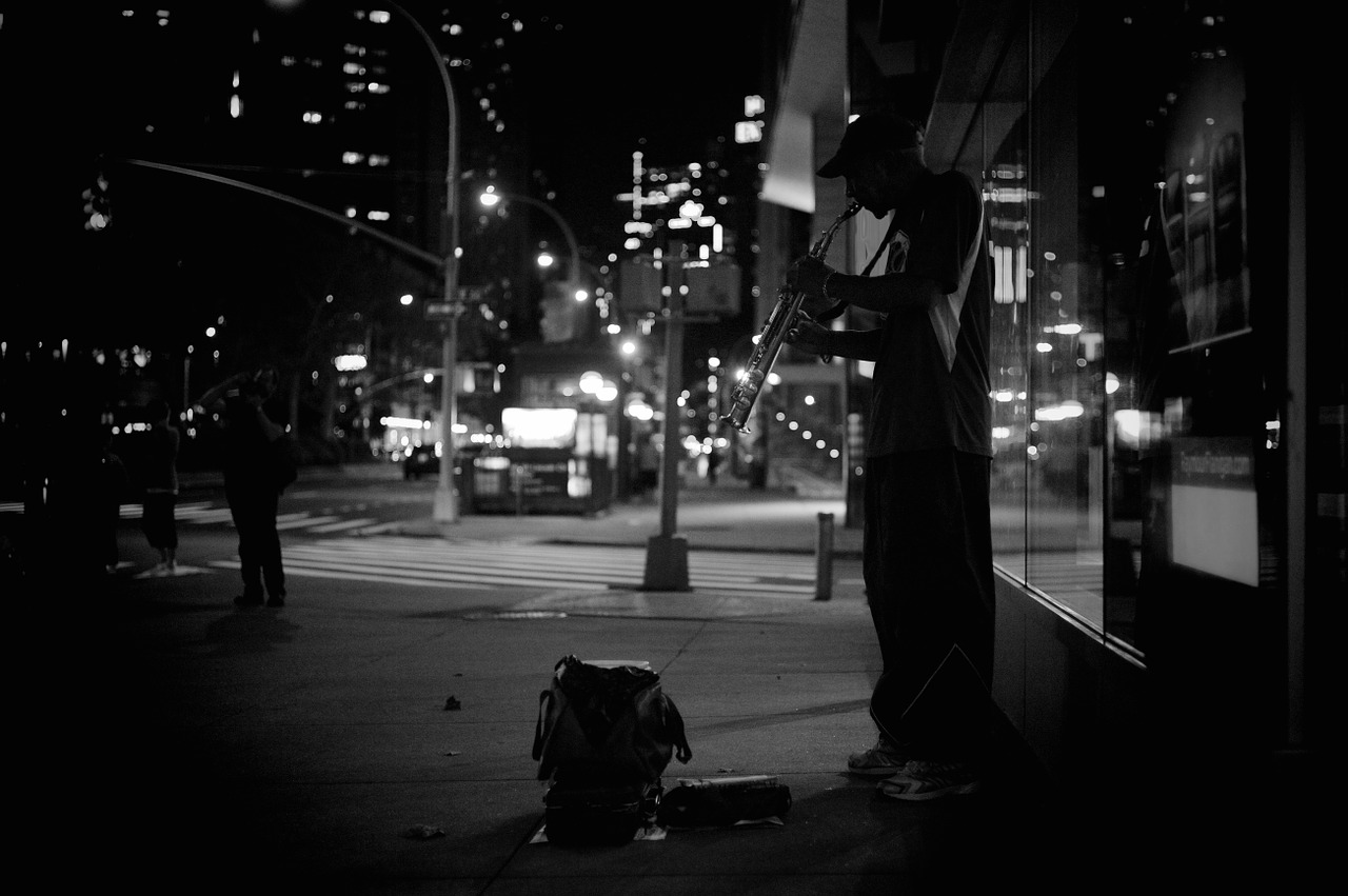 street musician city night free photo