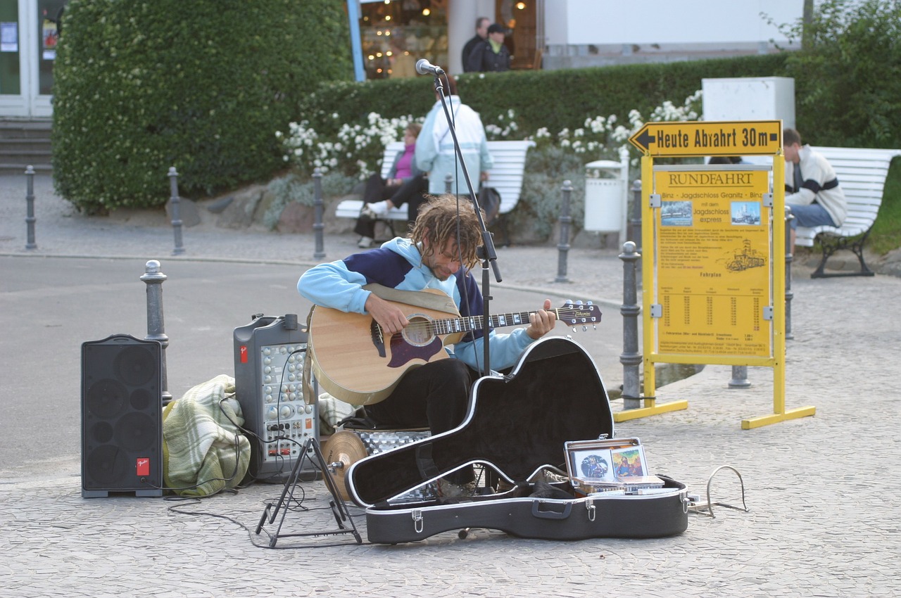 street musicians rügen island beach free photo