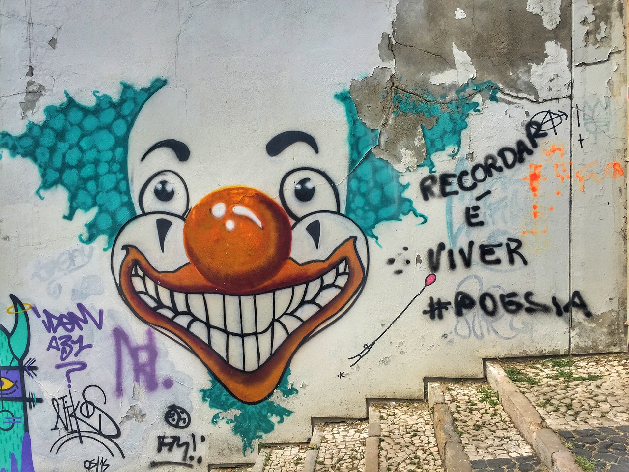 streetart trip clown free photo
