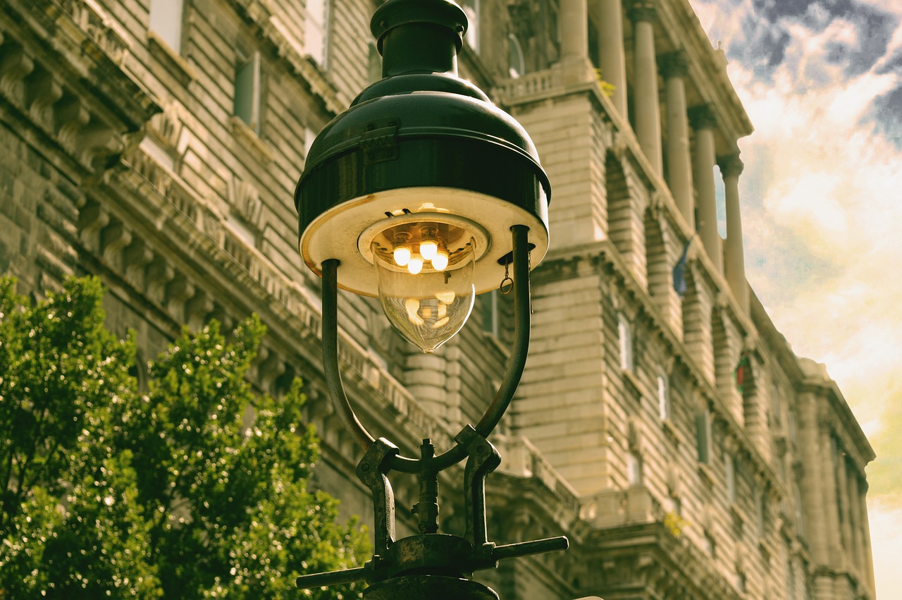 streetlamp streetlight lamp free photo