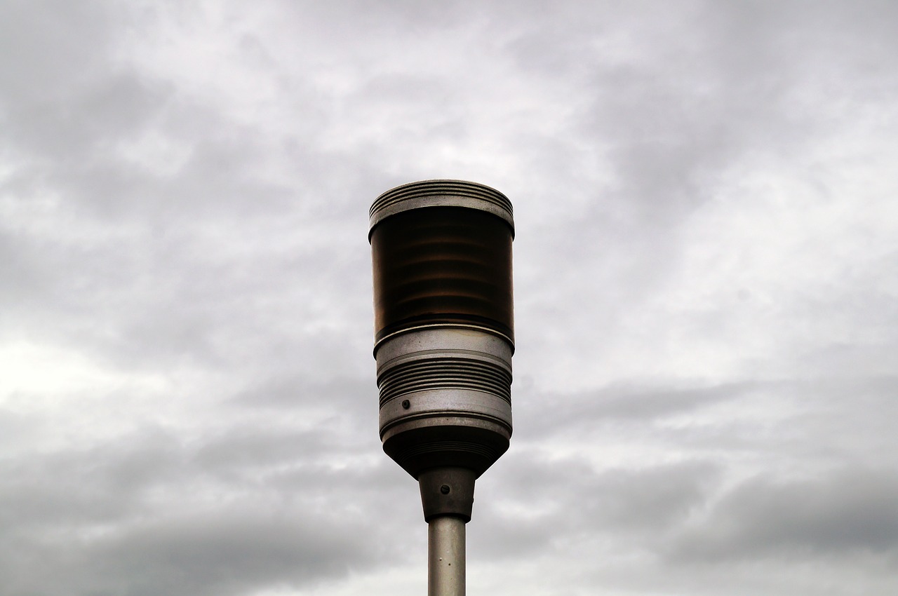 streetlight  light  cloudy free photo