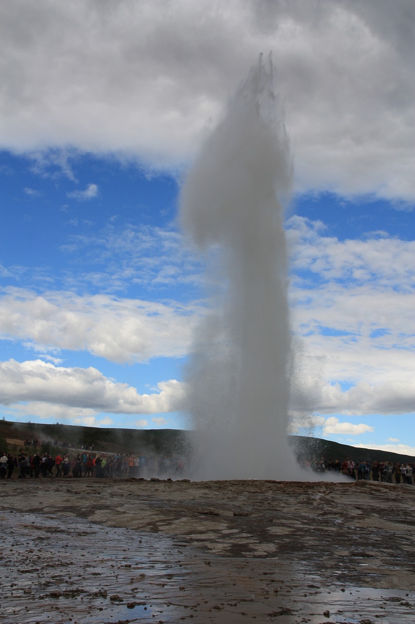 strokkur geyser iceland free photo