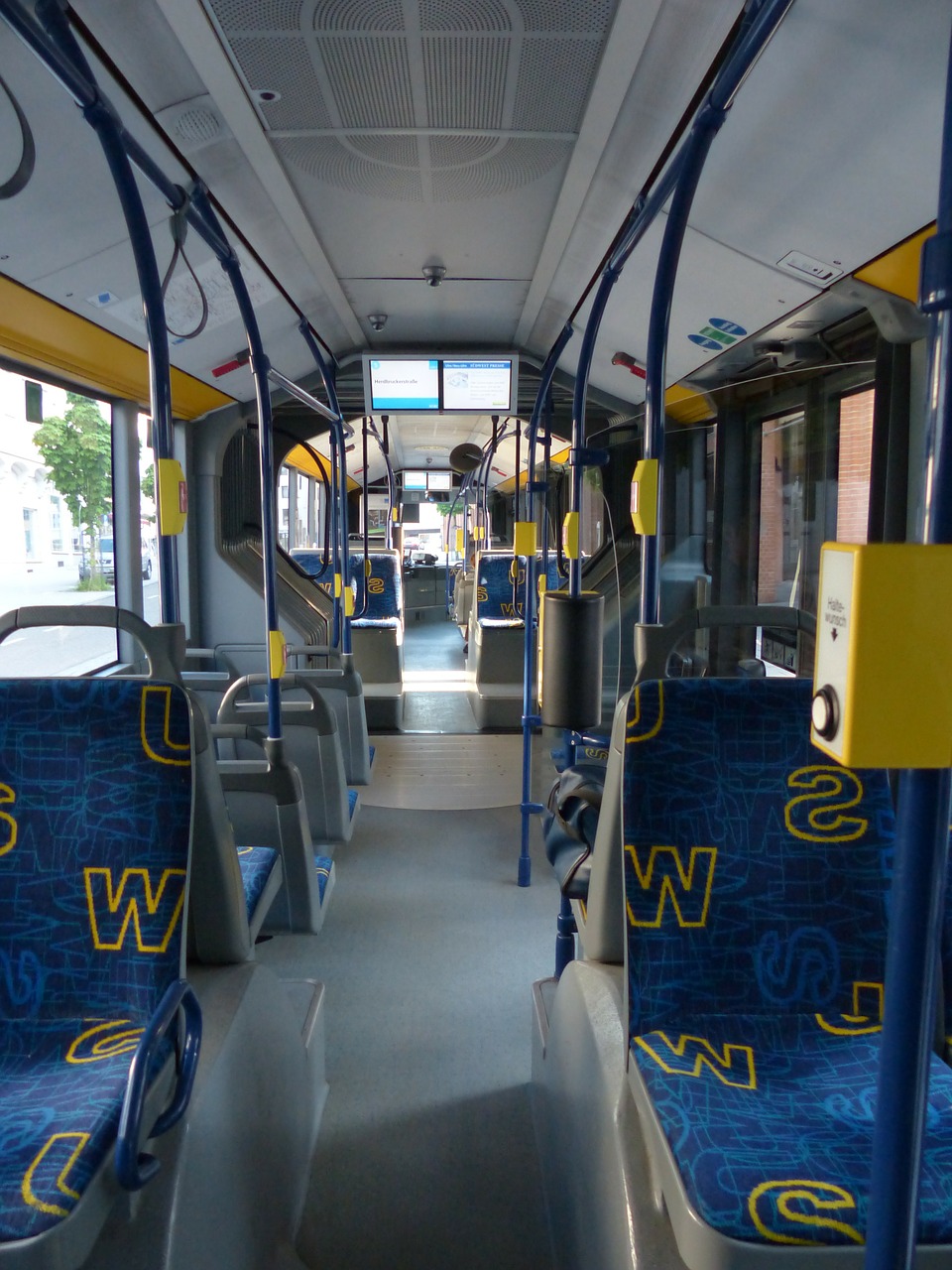 strrassenbahn interior bus free photo