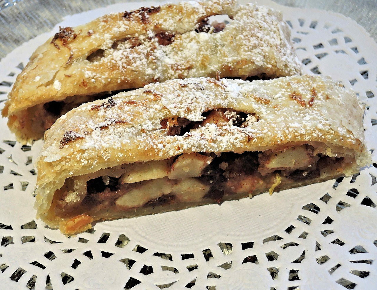 strudel pastry apples free photo