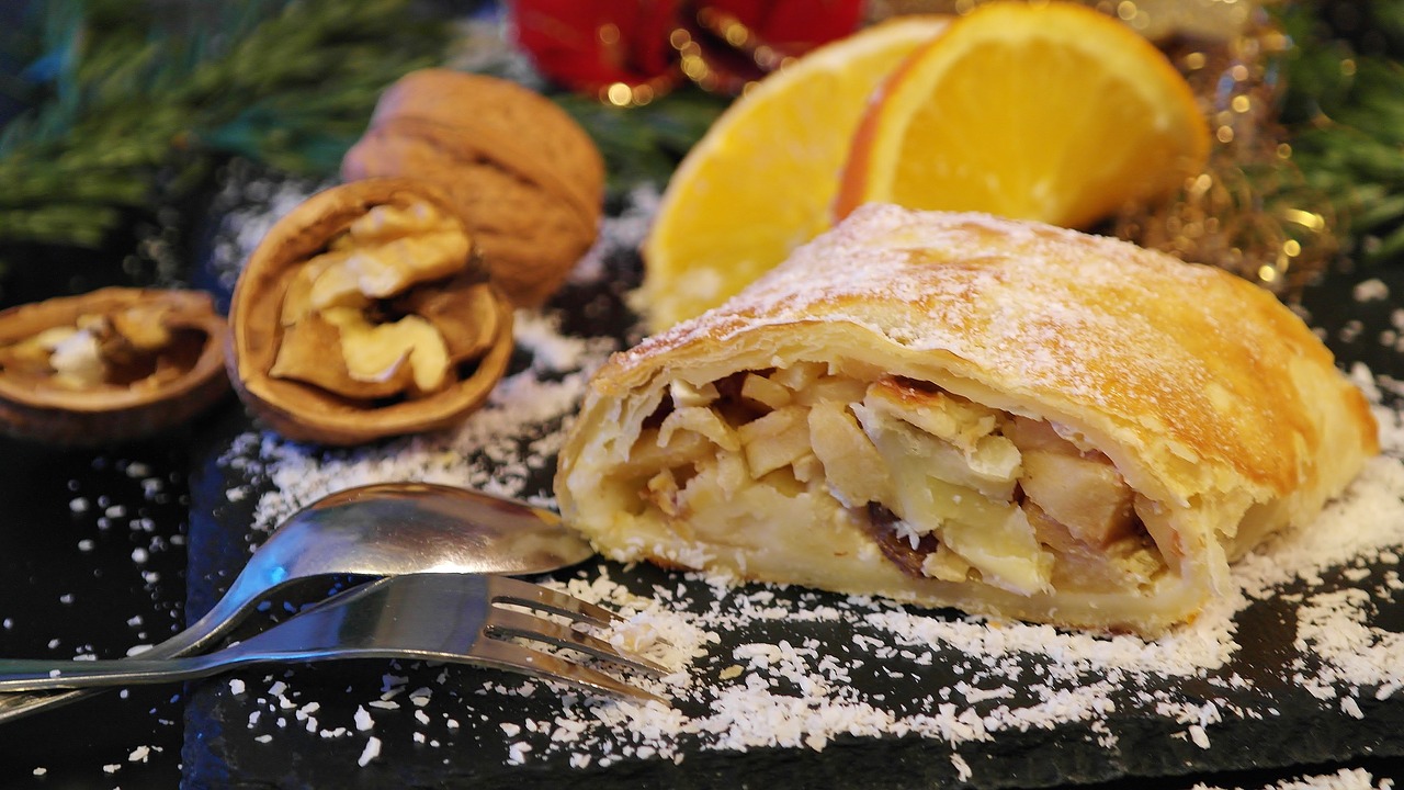 strudel apple strudel apple free photo