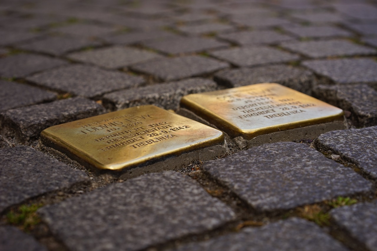 stumbling blocks memorial tablets brass plaque free photo